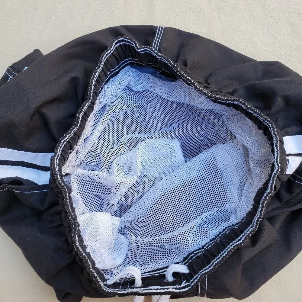 NWOT Kanu Surf black and white swim trunks